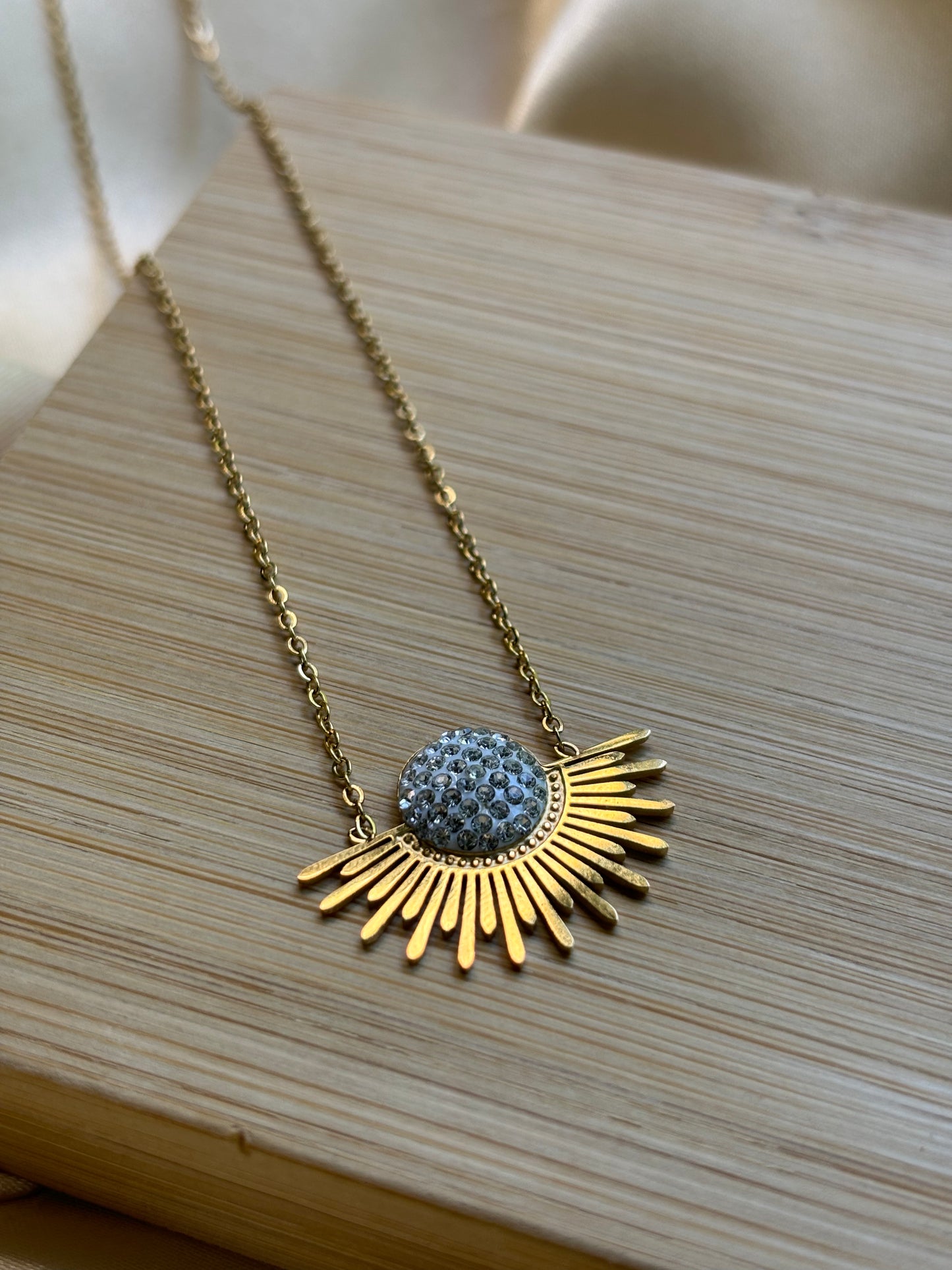 Chaine arc ensoleillé