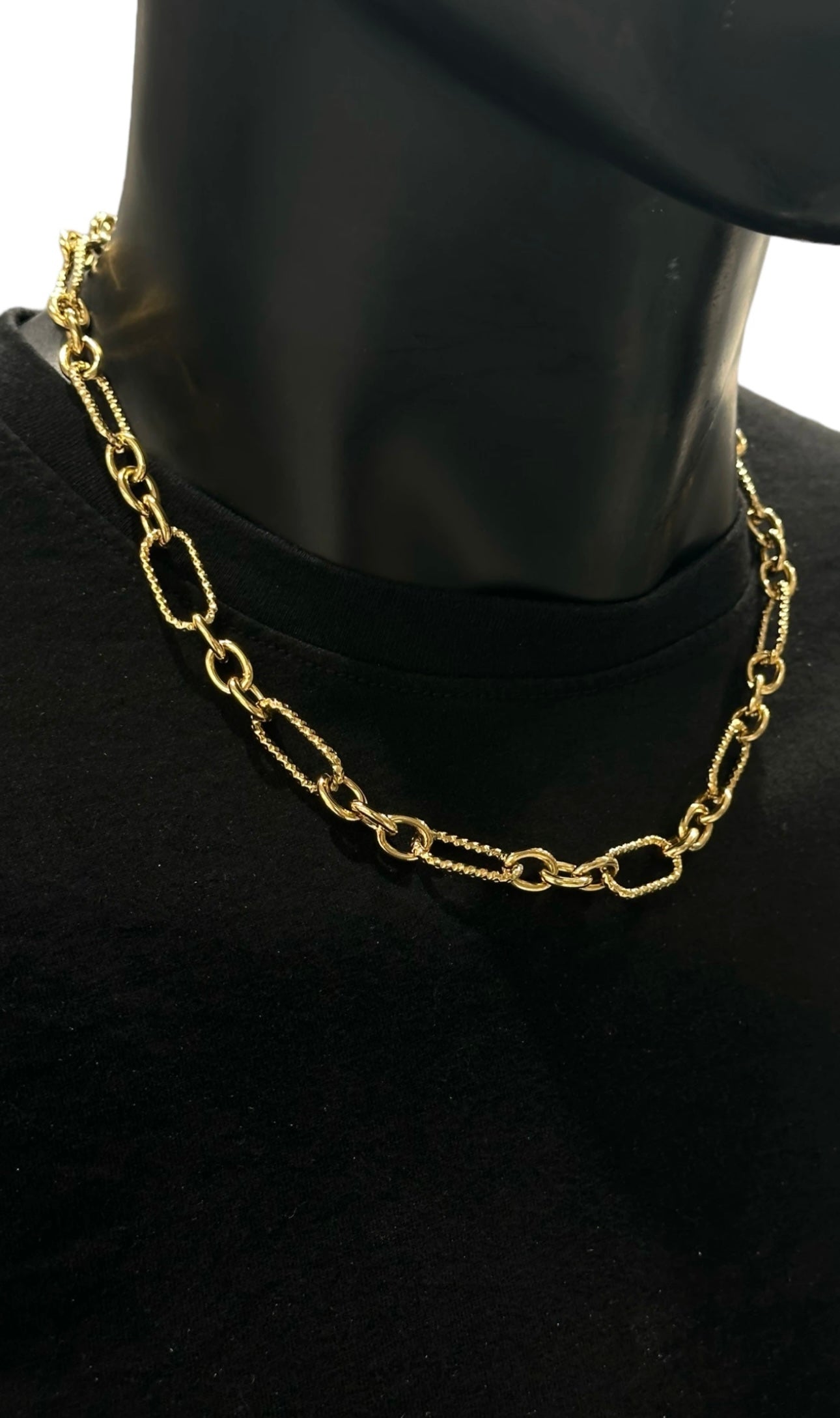 Chaîne à maillons ovales texturés