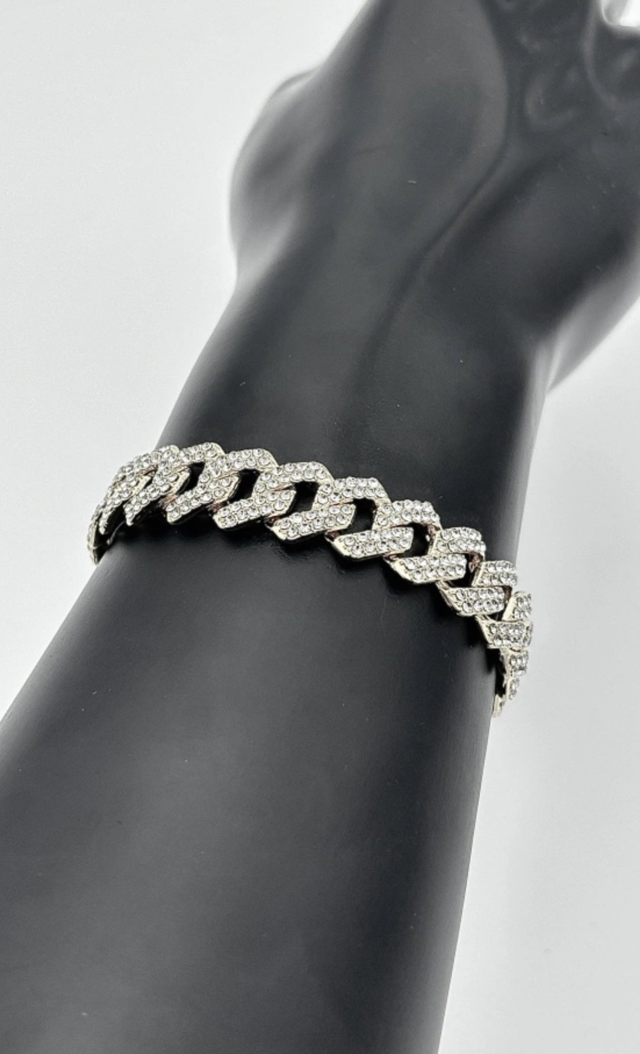 Bracelets strassés élégance urbaine