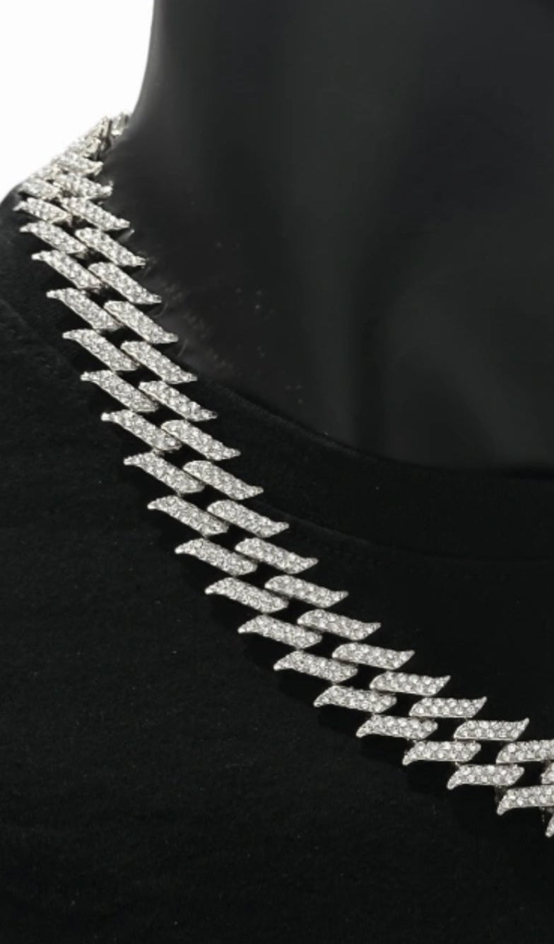 Chaîne cuban link pavé de diamants