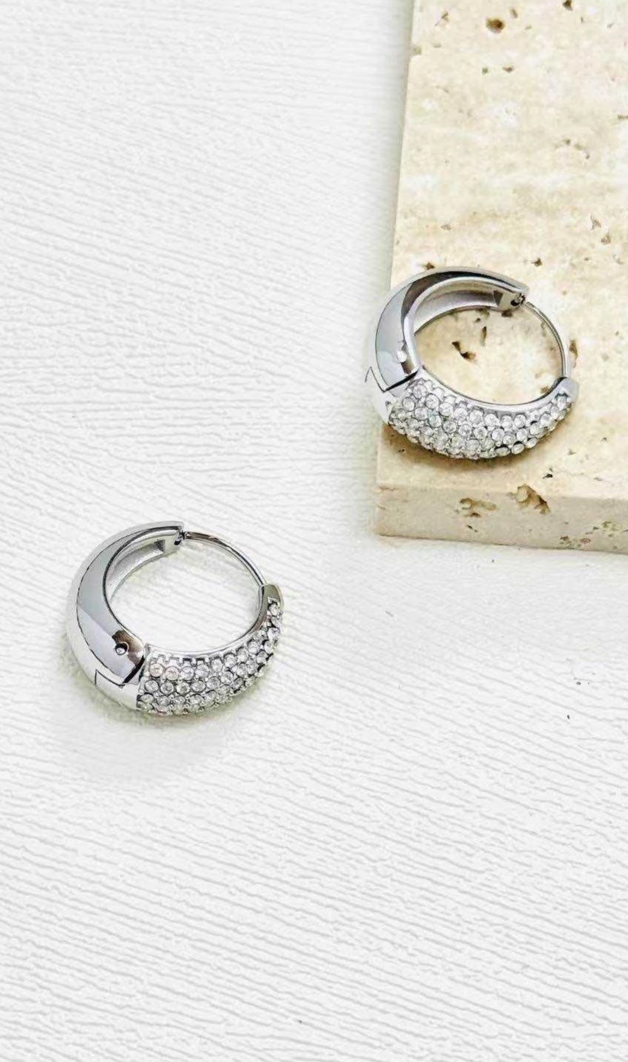 Boucle d'oreille éclat scintillant